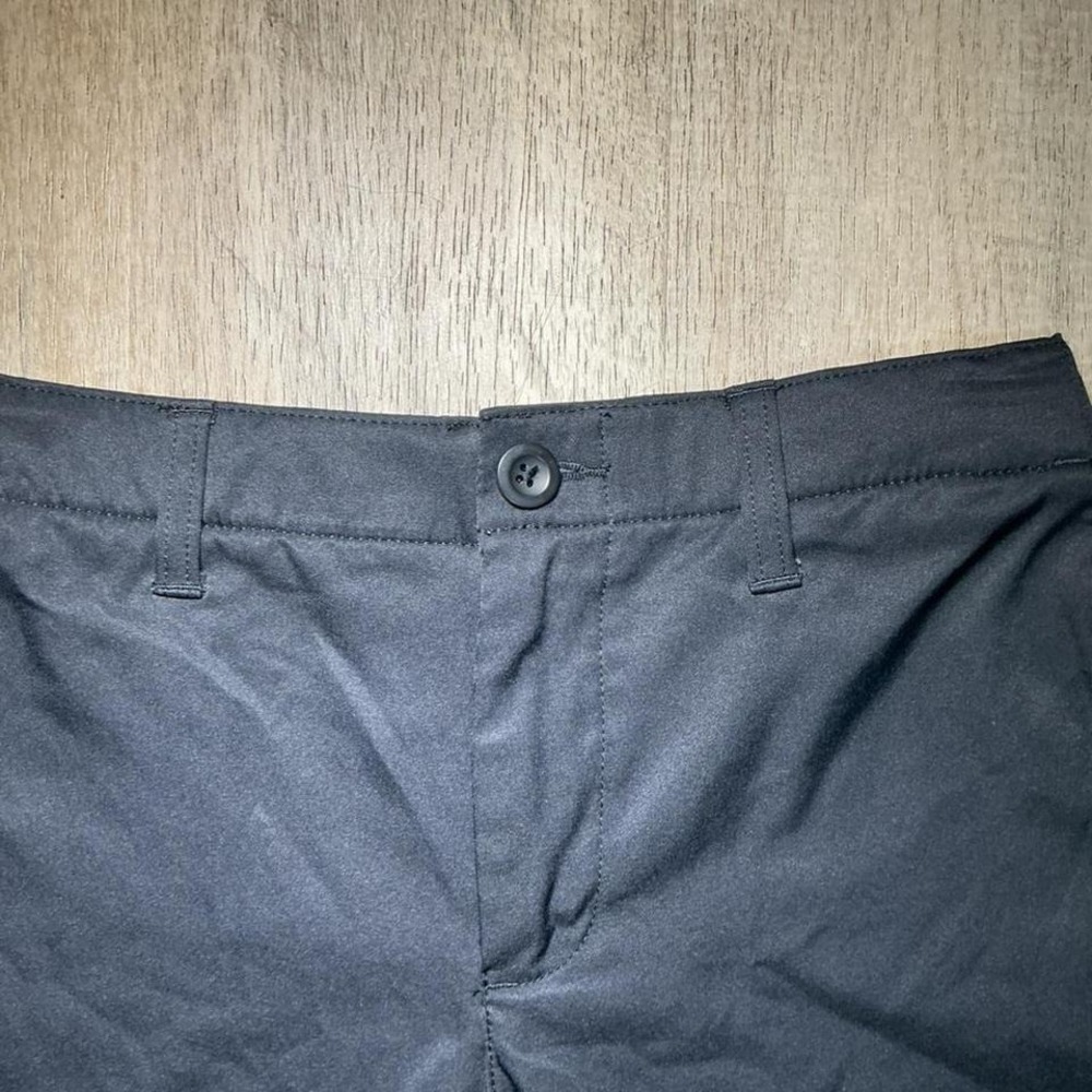 Under Armour Athletic Shorts Boys Youth Size 14 Black Loose Fit Basketball UA - Picture 2 of 5
